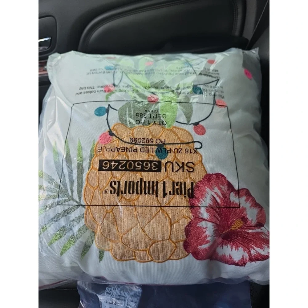 🌺 Led Light-Up PILLOW Pier 1 Imports EMBROIDERED PINEAPPLE - Battery Operated